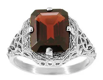 Art Deco Flowers and Leaves Almandine Garnet Filigree Ring in 14 Karat White Gold