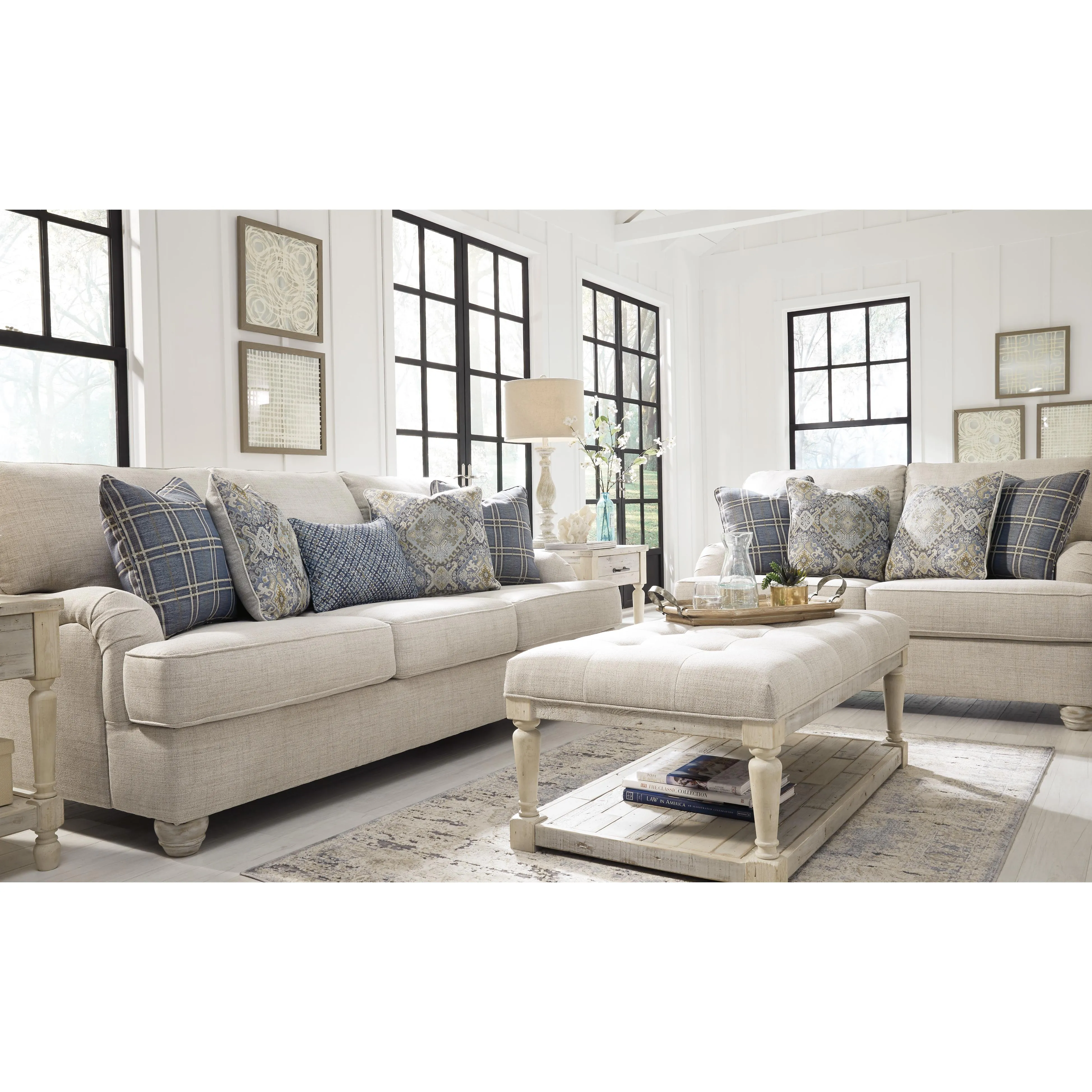 Benchcraft Traemore Stationary Fabric Loveseat 2740335