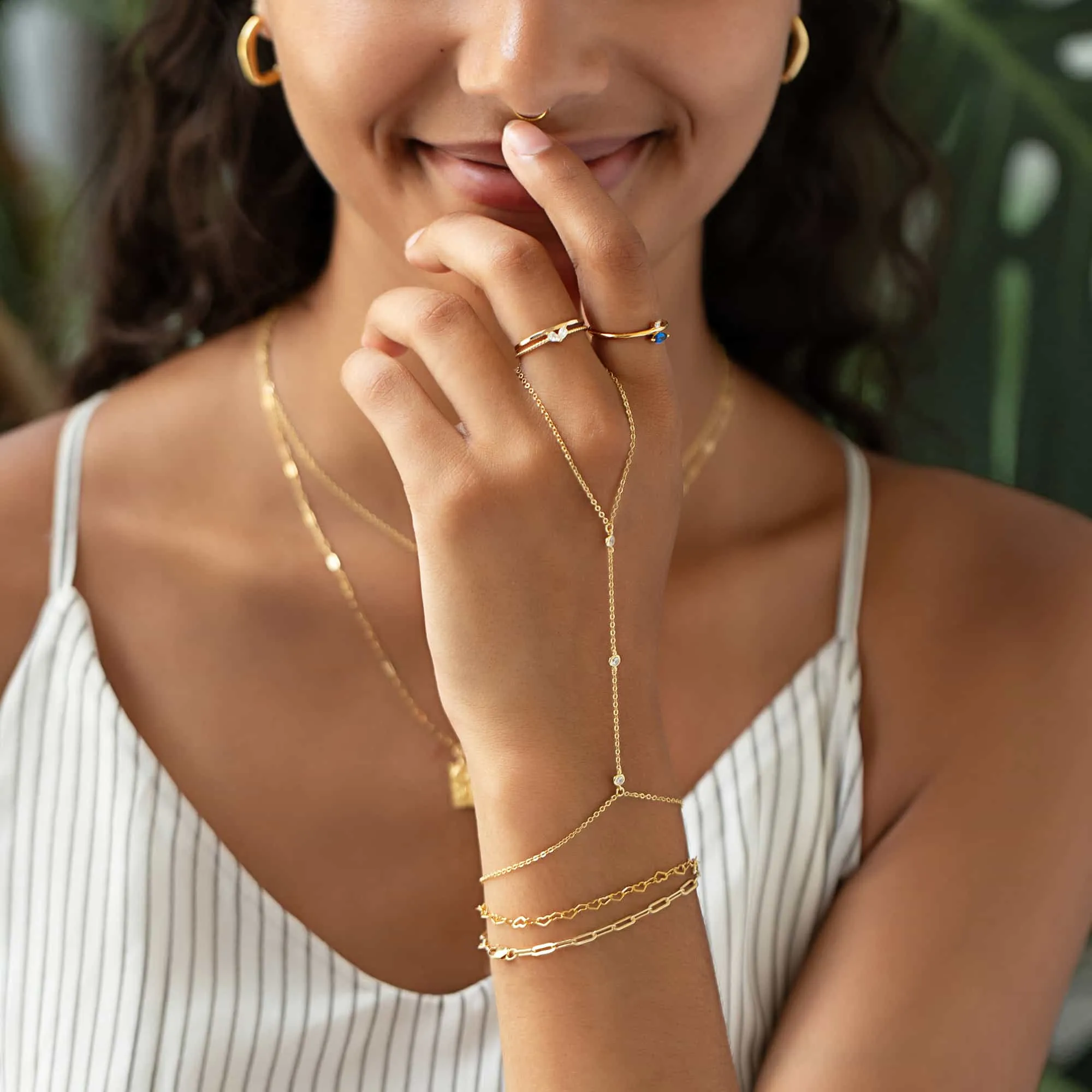 Dainty Crystal Handchain