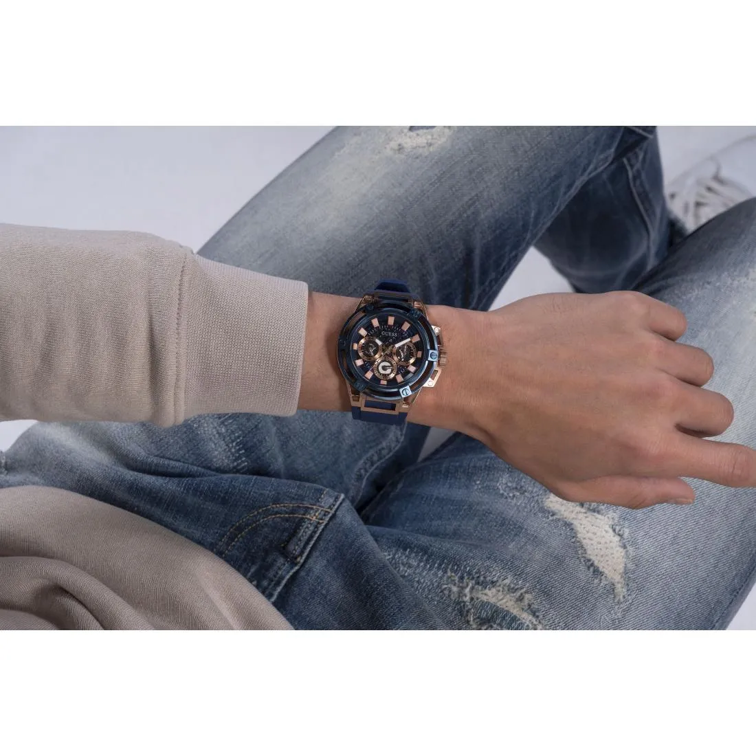 Guess Men 47 mm Rose Gold Dial Analog Watch- GW0423G4