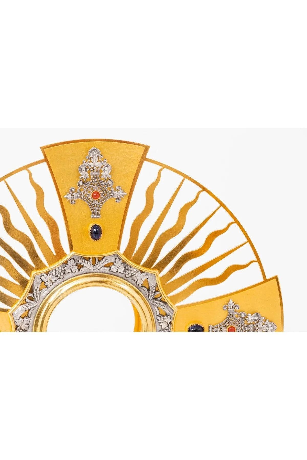 Monstrance - RX1932
