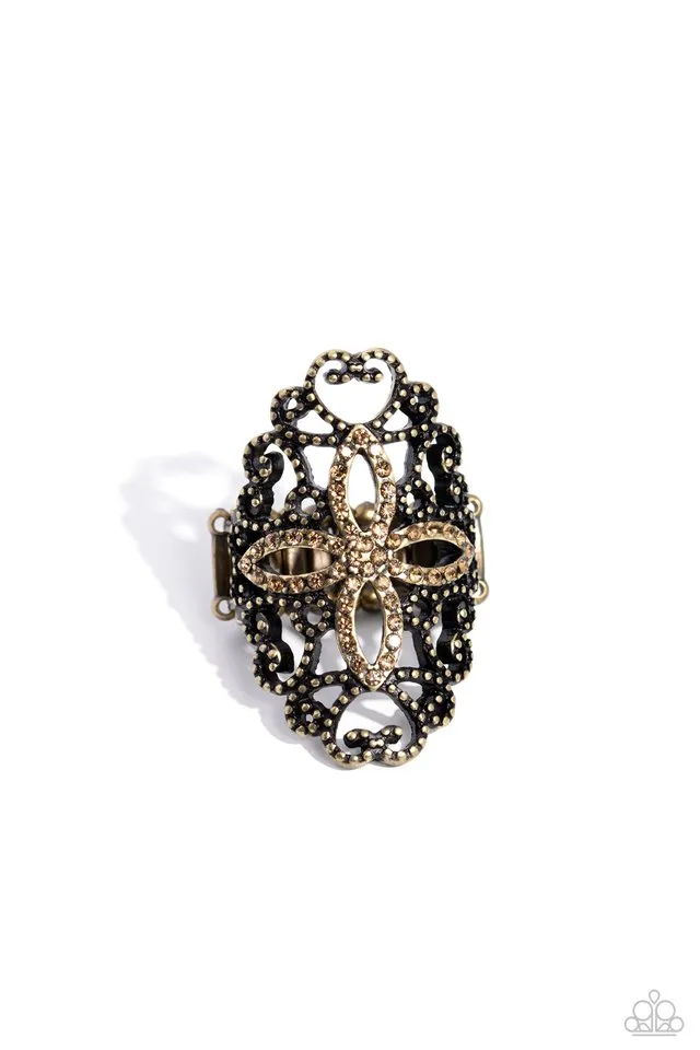 Paparazzi Ring ~ Fabulous Filigree - Brass