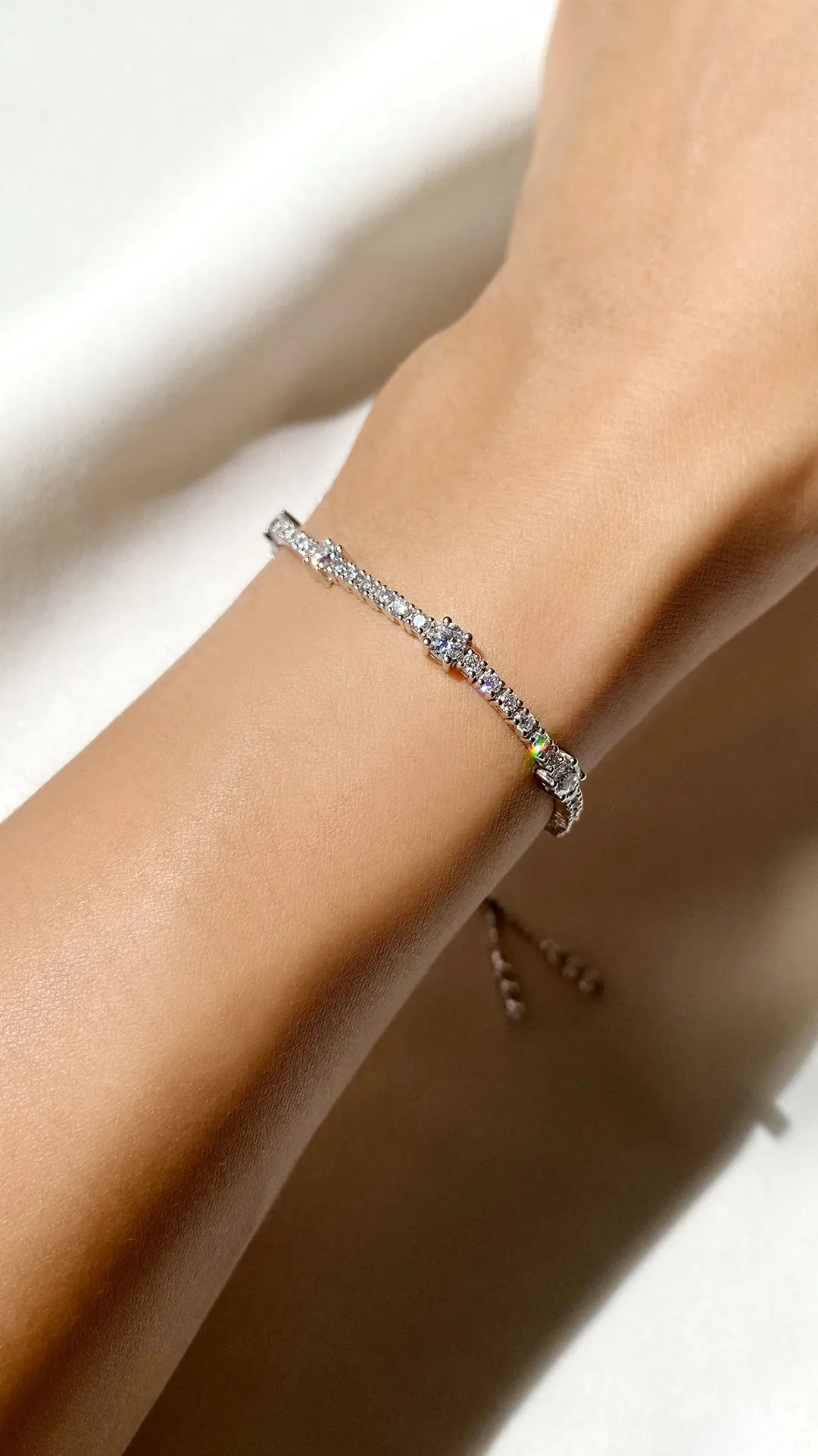Phoebe Bracelet 18K White Gold