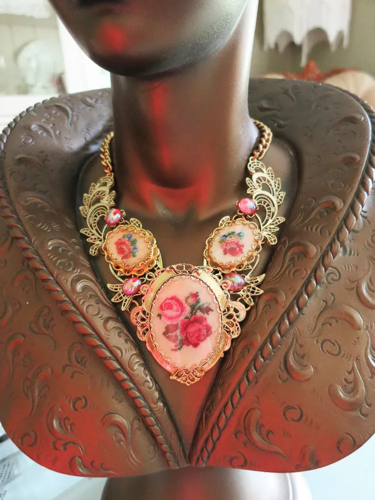So Pretty Petit Point Filigree Collar/ Necklace