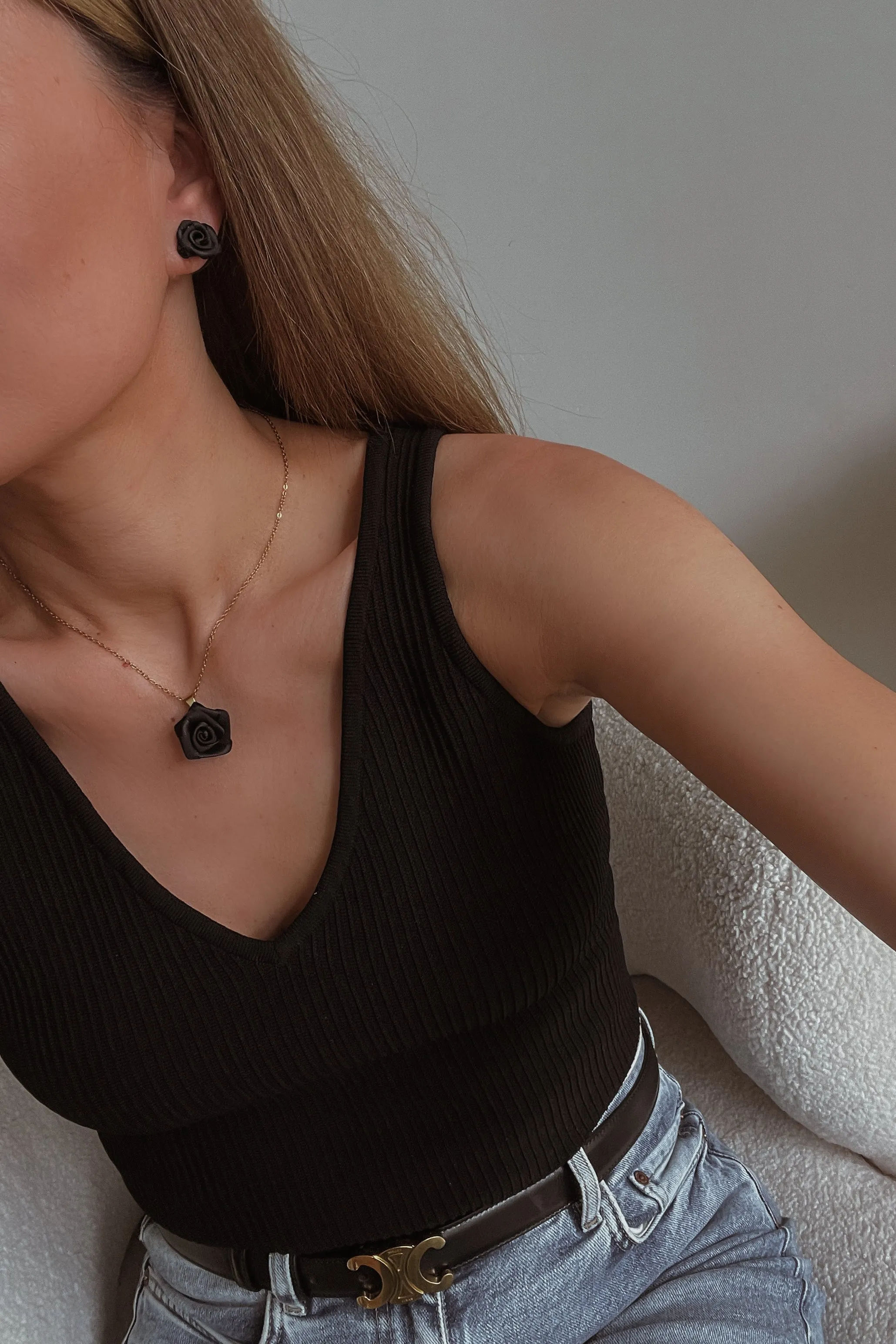 Xenopatra Rose Necklace